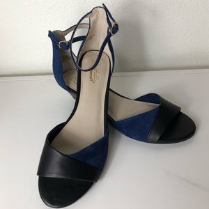 Seychelles Blue Suede Black Leather Peep-Toe Sz 8